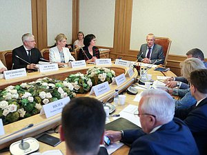 Заседание Комитета по контролю по результатам рассмотрения Заключения Счетной палаты РФ на отчет об исполнении федерального бюджета за 2021 год