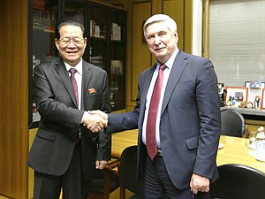 Ambassador of the Democratic People’s Republic of Korea to the Russian Federation Kim Hyung Jun and First Deputy Chairman of the State Duma Ivan Melnikov