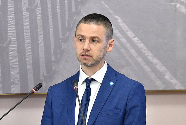 Статс-секретарь - заместитель руководителя Росреестра Алексей Бутовецкий