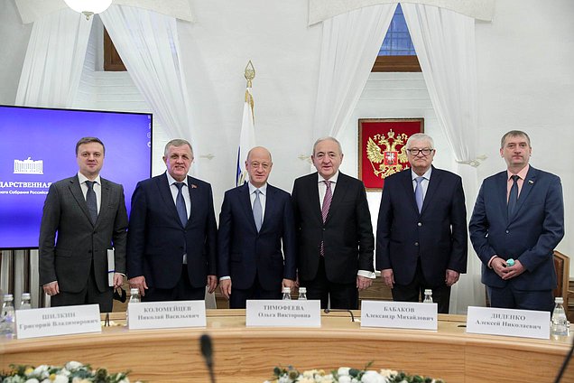 Встреча заместителя Председателя Государственной Думы Александра Бабакова с представителями ПАЧЭС