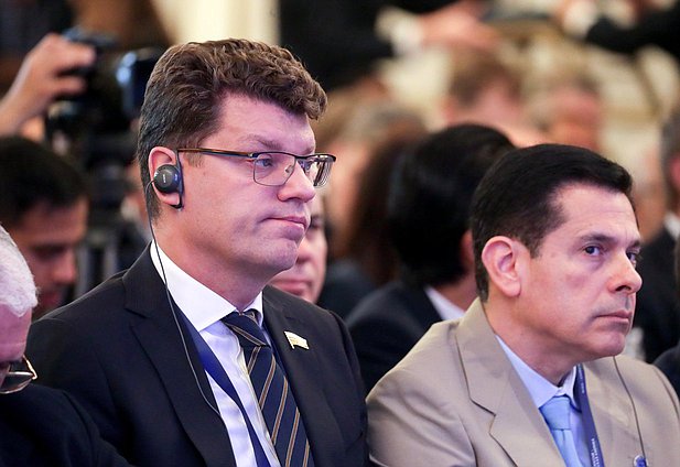 Первый заместитель Председателя Комитета по экономической политике Денис Кравченко